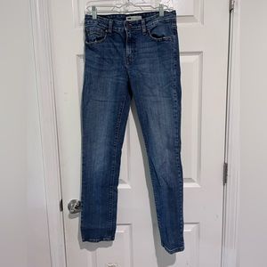 Levi’s Mid Rise Skinny Jeans
